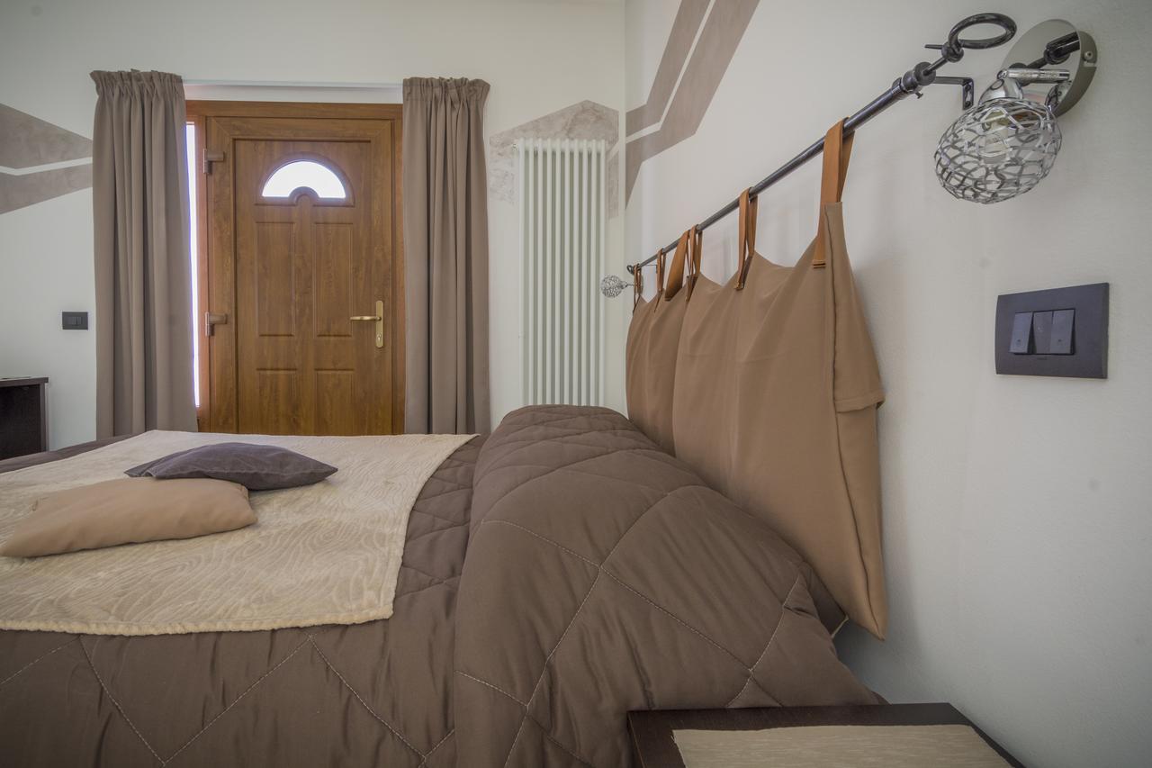 La Casa Del Grillo 1 Panzió Aosta Kültér fotó