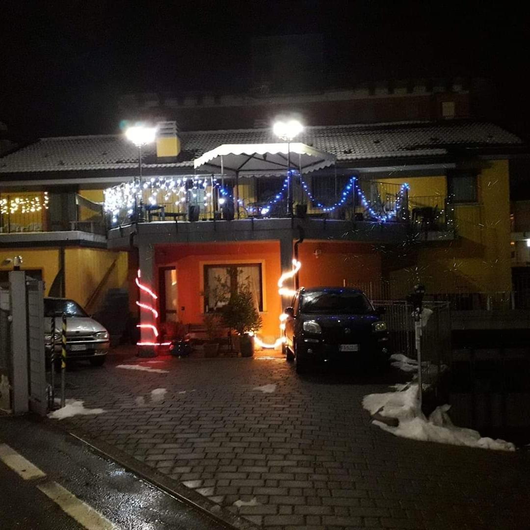 La Casa Del Grillo 1 Panzió Aosta Kültér fotó